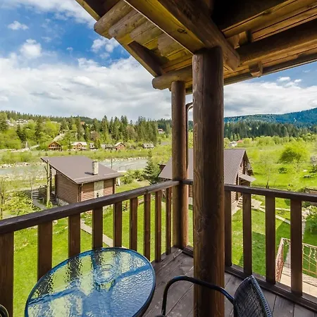 Holiday home Klen Family Mykulychyn