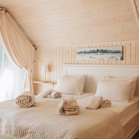 Klen Family Holiday home Mykulychyn