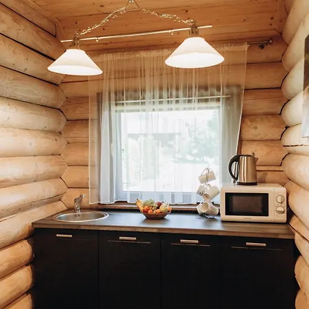 Klen Family Holiday home Mykulychyn